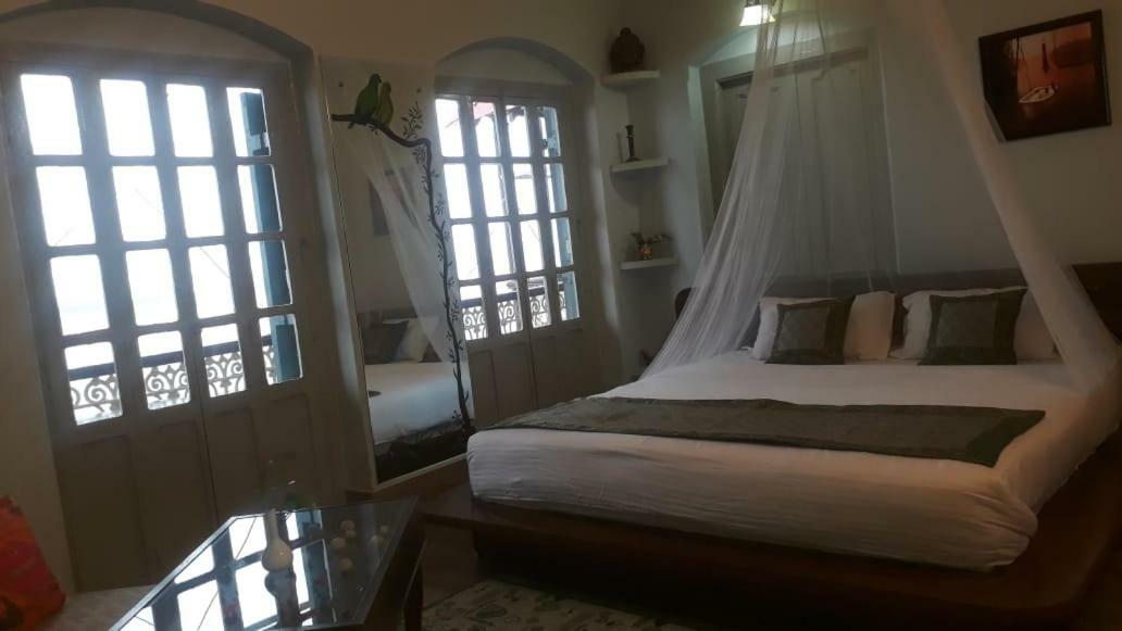 Shiva Ganges View Guest House Varanasi Dış mekan fotoğraf
